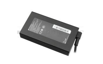 Mifcom Office i7-10510U Chargeur 240,0 watts bordé de FSP-Group